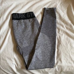 Gymshark gray and black Flex Leggings 💕